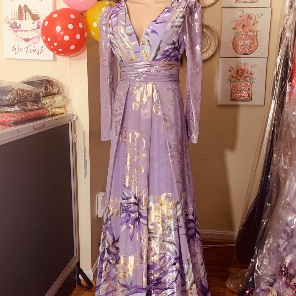Dress - Picture 5 of 8